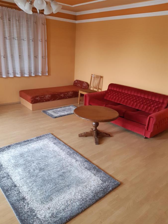 Gábor Pál 1 Apartman 1 szoba Aparthotel Dunafoldvar Exterior foto